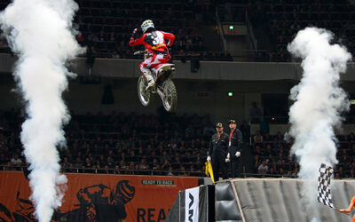 Gavin Faith fährt souverän zum SX1-Tagessieg