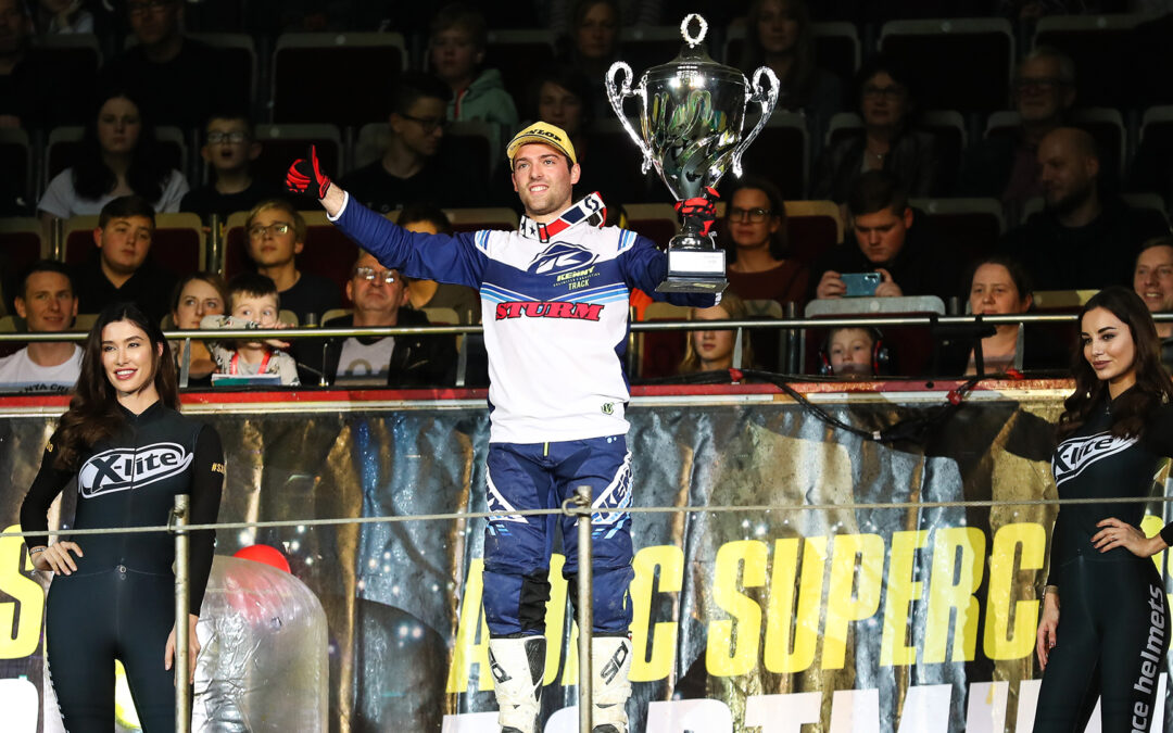 Joey Crown strauchelt, Anthony Bourdon holt den Prinzen-Titel nach Frankreich